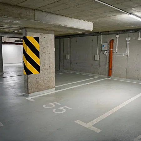 Ur4n - Heltmana Apartment Krakow